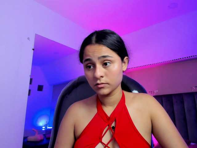 Giselle-Roldan's BongaCams show and profile