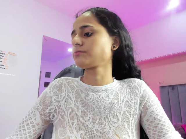 Giselle-Roldan's BongaCams show and profile
