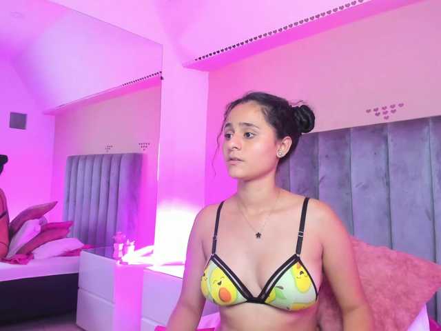 Giselle-Roldan's BongaCams show and profile