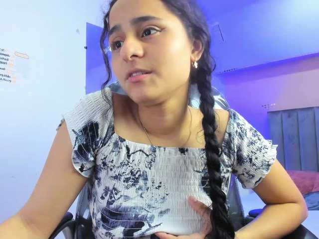 Giselle-Roldan's BongaCams show and profile