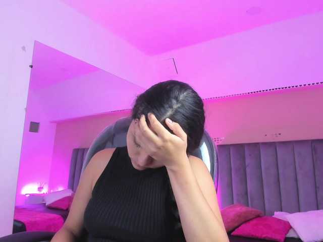 Giselle-Roldan's BongaCams show and profile