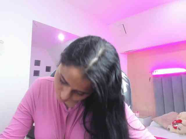 Giselle-Roldan webcam