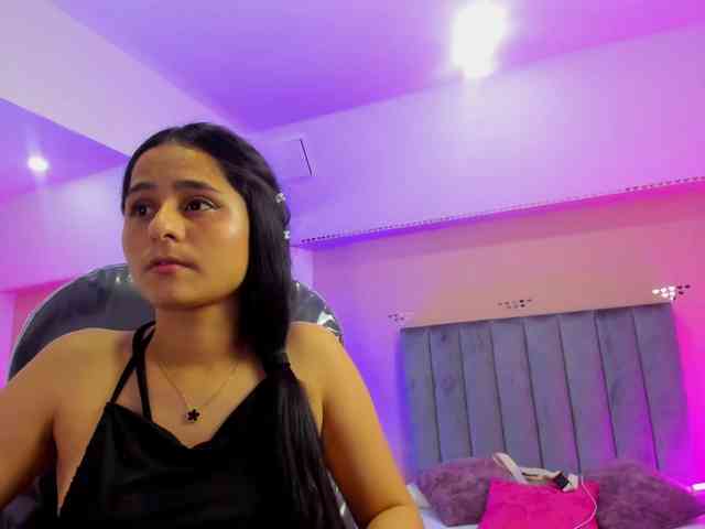 Giselle-Roldan webcam