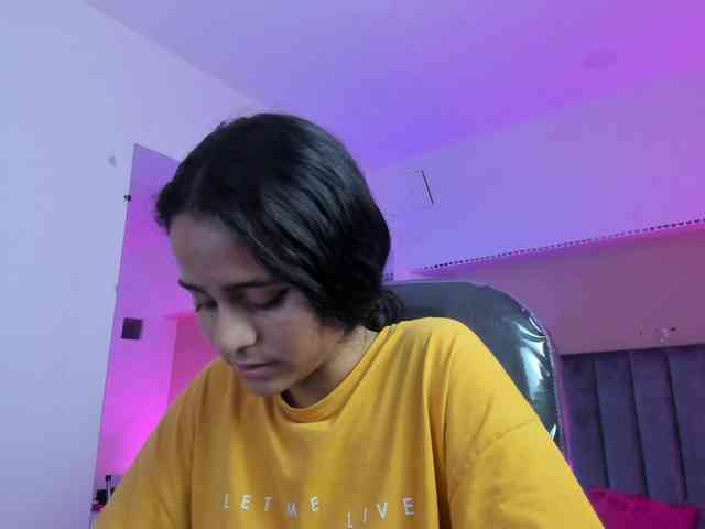 Giselle-Roldan webcam