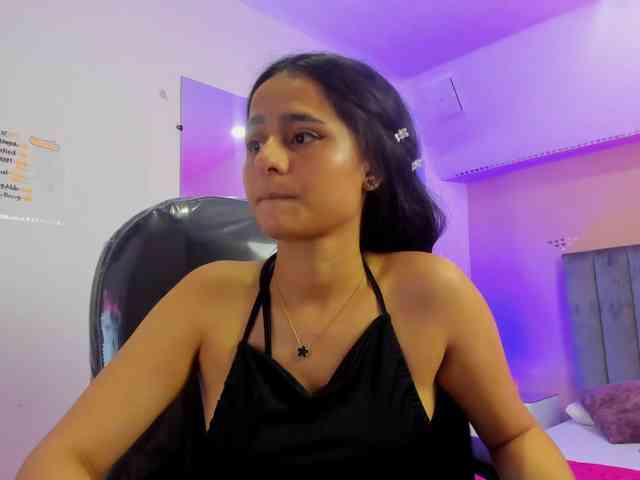 Giselle-Roldan webcam