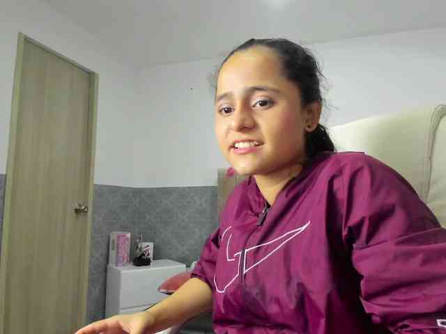 Giselle-Roldan webcam