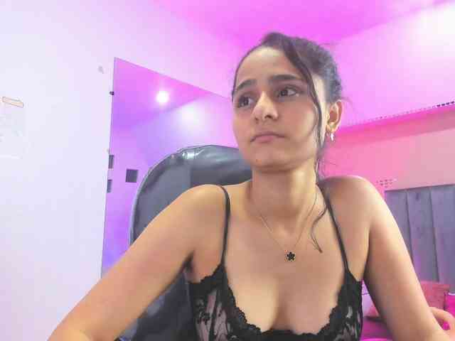 Giselle-Roldan webcam
