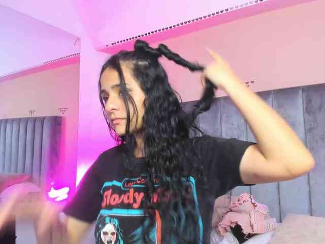 Giselle-Roldan webcam