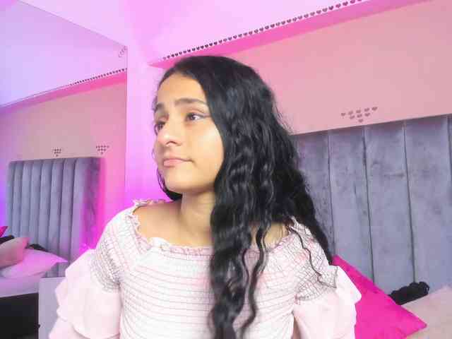 Giselle-Roldan webcam