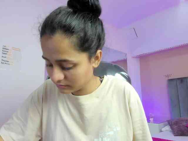 Giselle-Roldan webcam