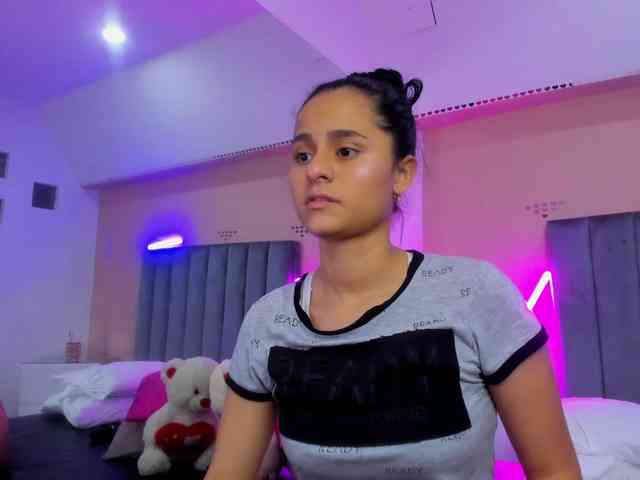 Giselle-Roldan Live Webcam on BongaCams