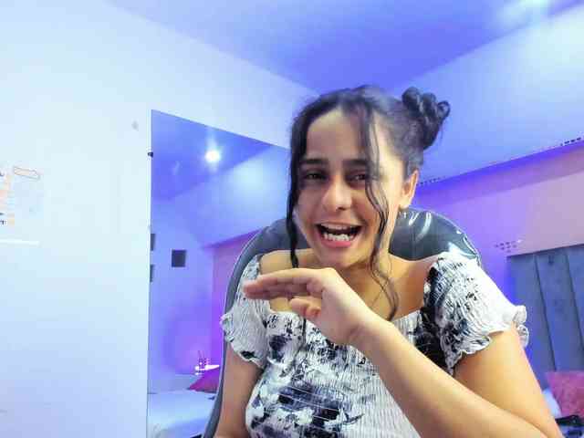 Giselle-Roldan webcam