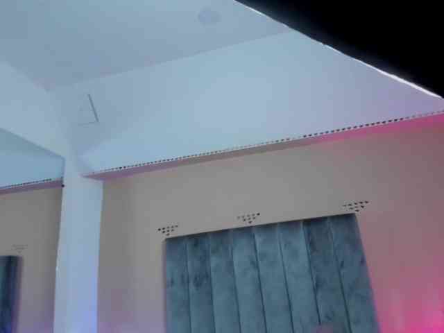 Giselle-Roldan webcam