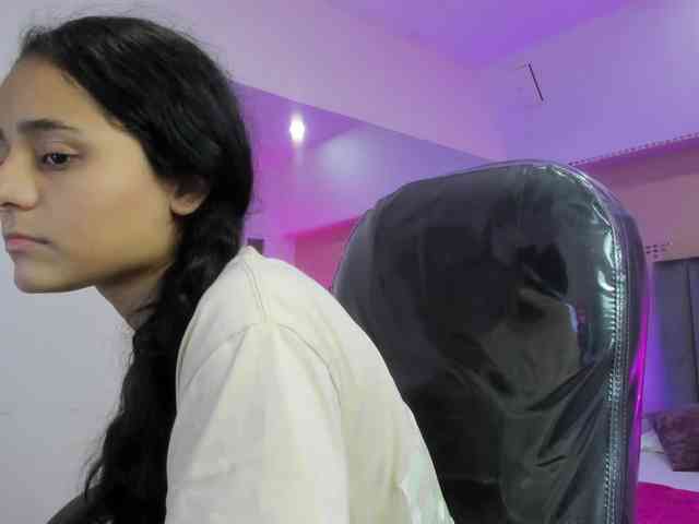 Giselle-Roldan webcam