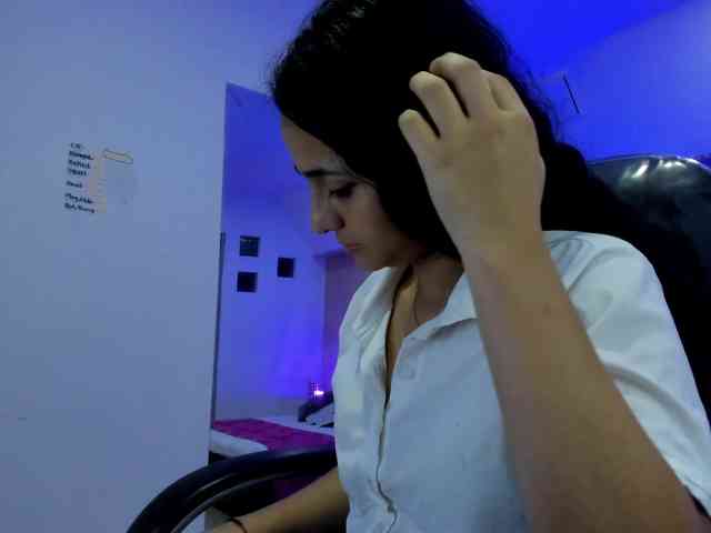 Giselle-Roldan webcam