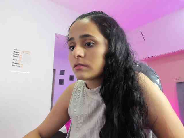 Giselle-Roldan webcam