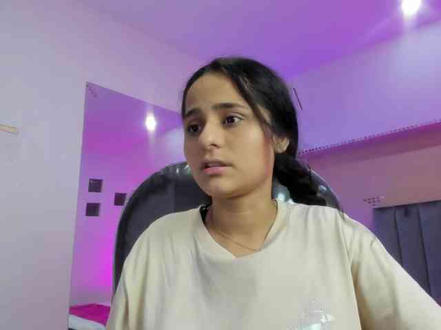 Giselle-Roldan webcam