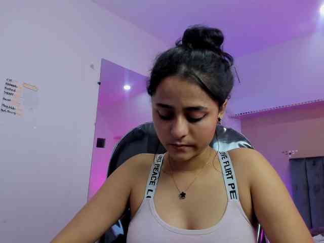 Giselle-Roldan webcam