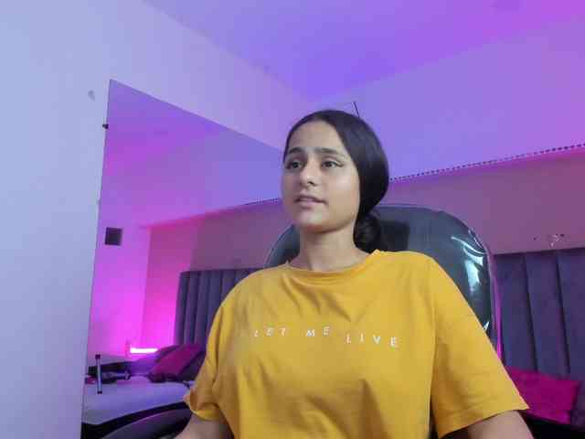 Giselle-Roldan webcam