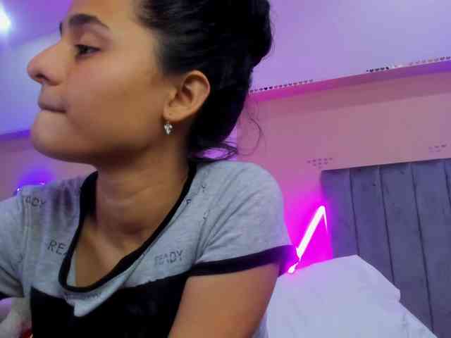 Giselle-Roldan webcam