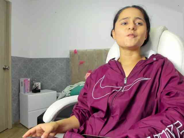 Giselle-Roldan webcam