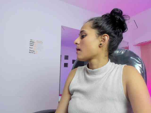 Giselle-Roldan webcam