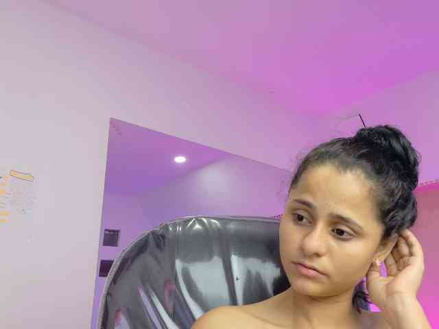 Giselle-Roldan webcam