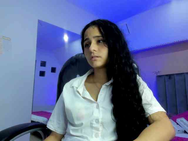 Giselle-Roldan webcam