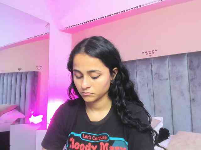 Giselle-Roldan webcam