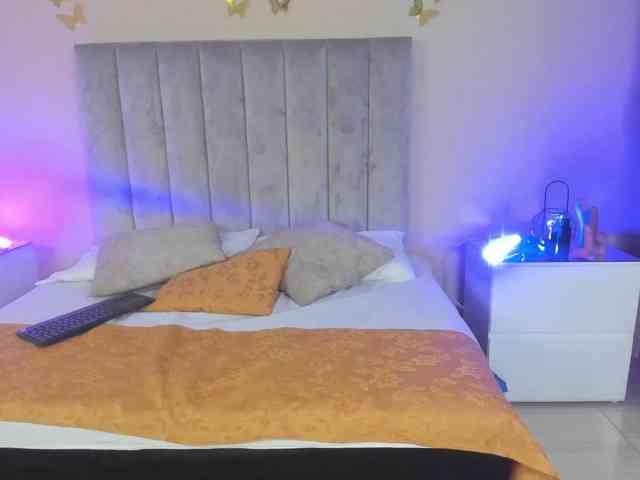 Giselle-Roldan webcam