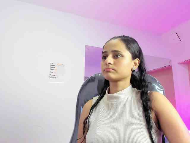 Giselle-Roldan webcam