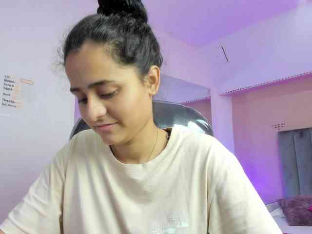 Giselle-Roldan webcam