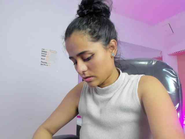 Giselle-Roldan webcam