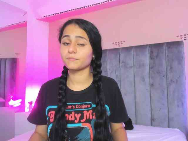 Giselle-Roldan webcam