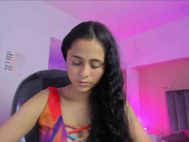 Giselle-Roldan webcam