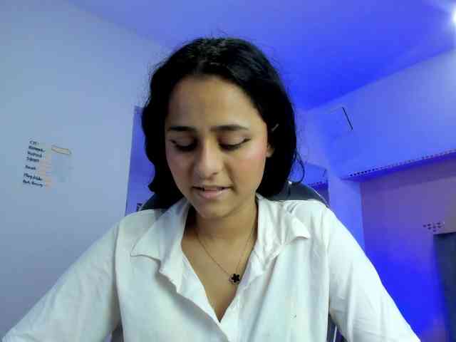 Giselle-Roldan webcam