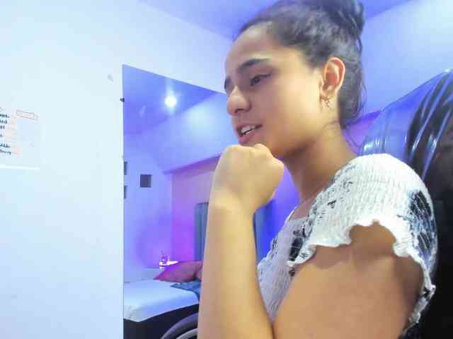 Giselle-Roldan webcam