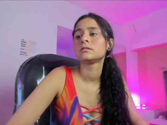 Giselle-Roldan webcam