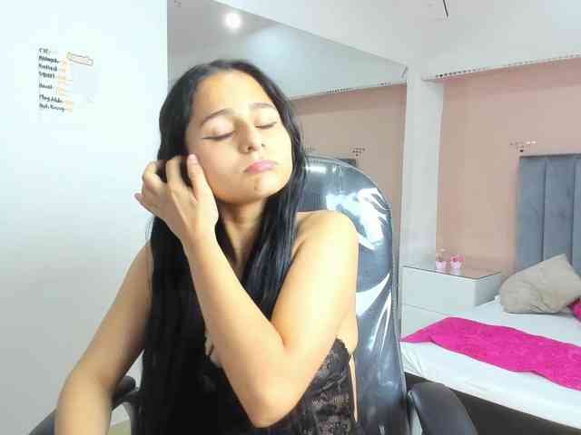 Giselle-Roldan webcam