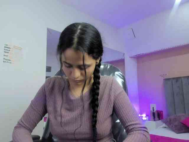 Giselle-Roldan webcam