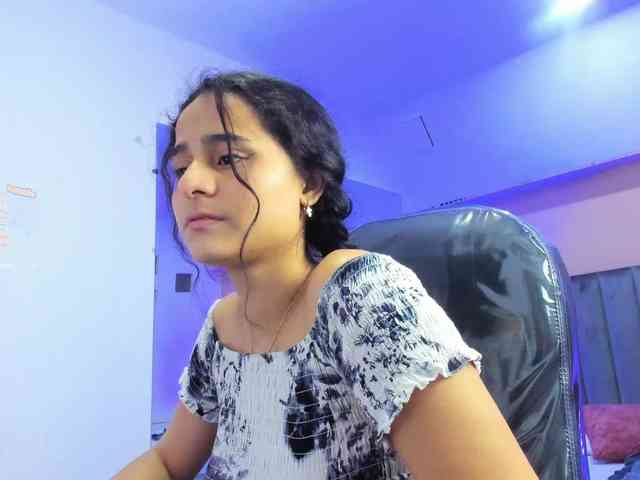 Giselle-Roldan webcam