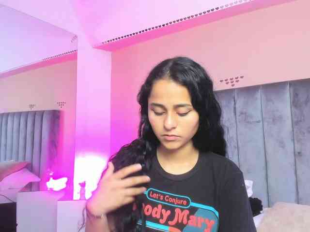 Giselle-Roldan webcam