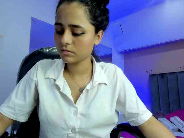 Giselle-Roldan webcam