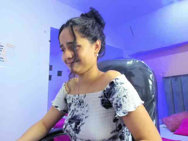 Giselle-Roldan webcam