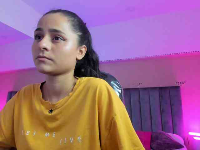 Giselle-Roldan webcam