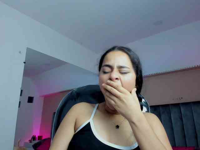 Giselle-Roldan webcam