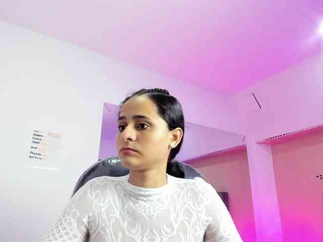 Giselle-Roldan webcam