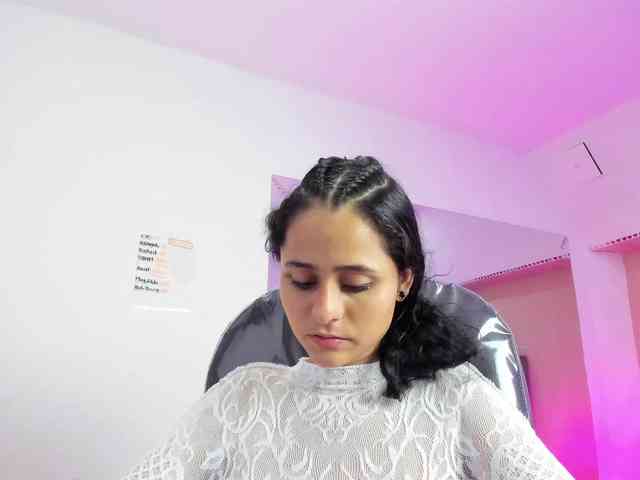 Giselle-Roldan webcam