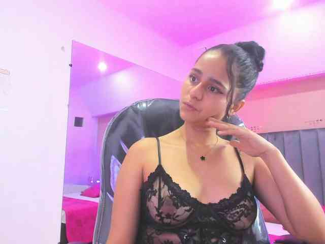 Giselle-Roldan webcam