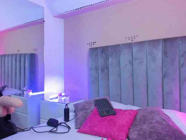 Giselle-Roldan webcam